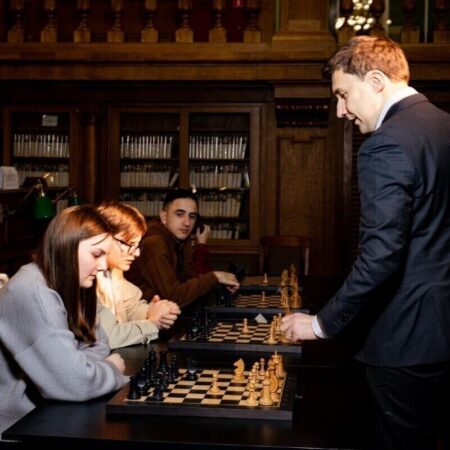 Курские спортсмены посетили Центральный дом шахматиста