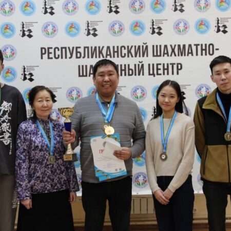 Команда Сунтарского района – чемпион Якутии по шахматам!