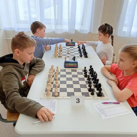Шахматные баталии юных в Луганске: Первенство ЛНР до 9 лет