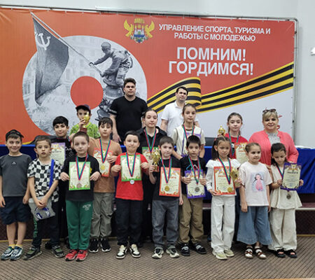 В Махачкале завершился третий этап Кубка Республики Дагестан по быстрым шахматам