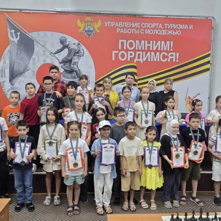 В Махачкале прошло первенство Дагестана по шахматной композиции