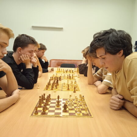 Командные студенческие соревнования по шахматам в Санкт-Петербурге