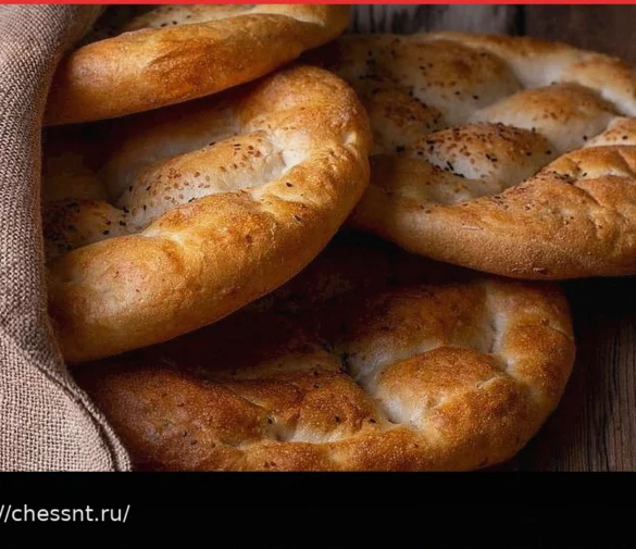 Почему плесневеет хлеб?