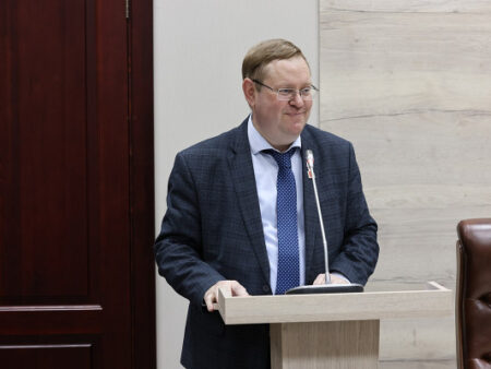 Максим Ивахин отмечает 50-летие